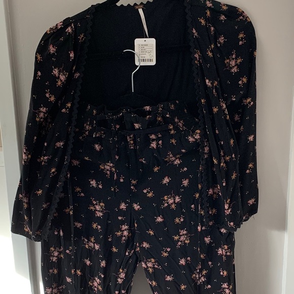 Free people cute pant set - Brand new - Picture 2 of 8